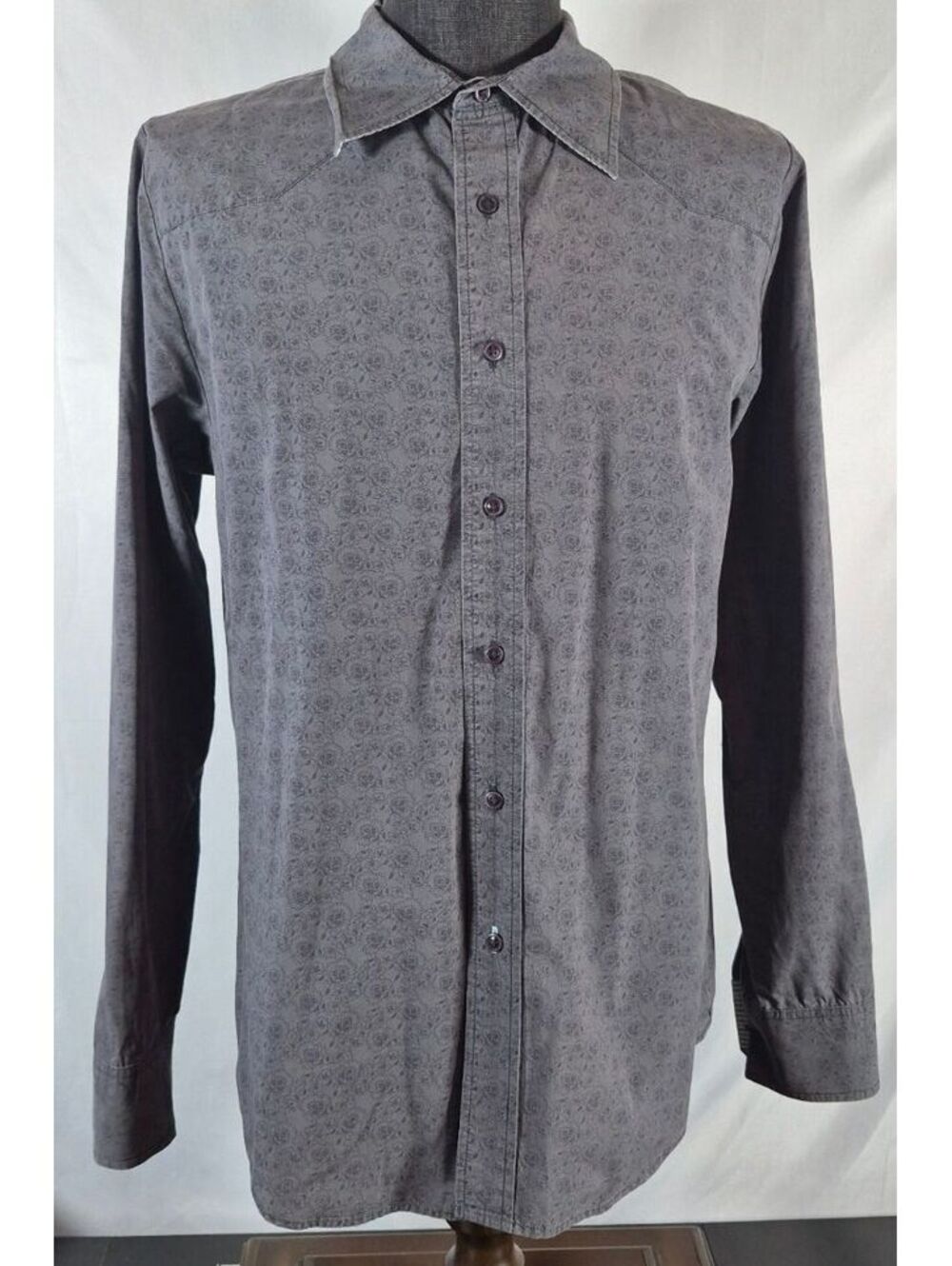 Fossil Large Gray Floral Western Yoke Button Down Shirt